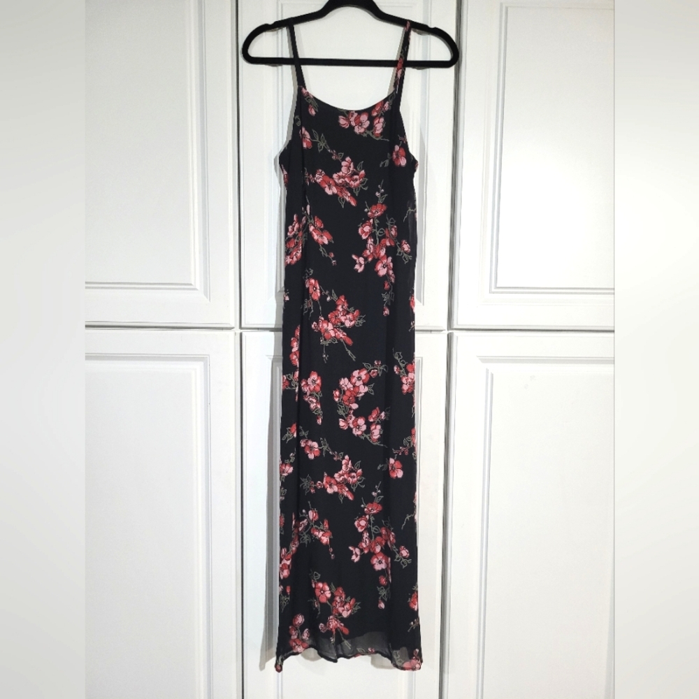 Boston Proper Floral Black, Red, Pink  Dress, Size 6, Spagetti Strap, Side Slit